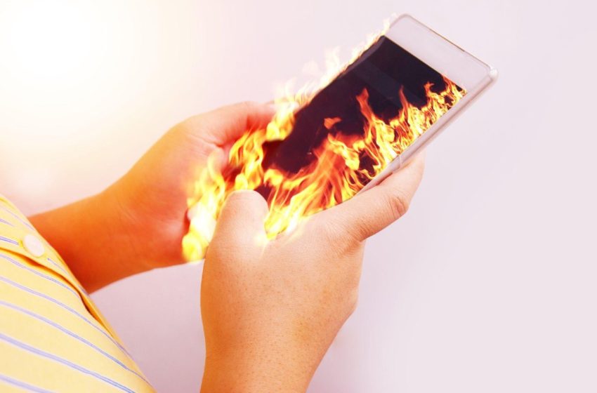  Smartphone Heating: Is It Dangerous and How It Happens