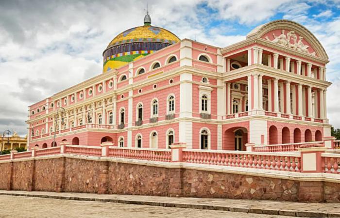 Understanding the Casa do Albertado De Manaus